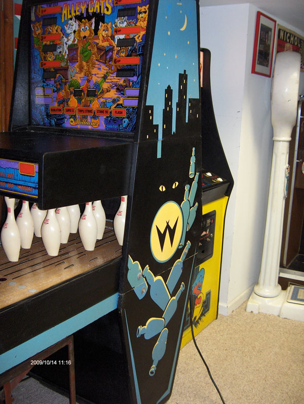 1988 Williams Alley Cats Shuffle Alley